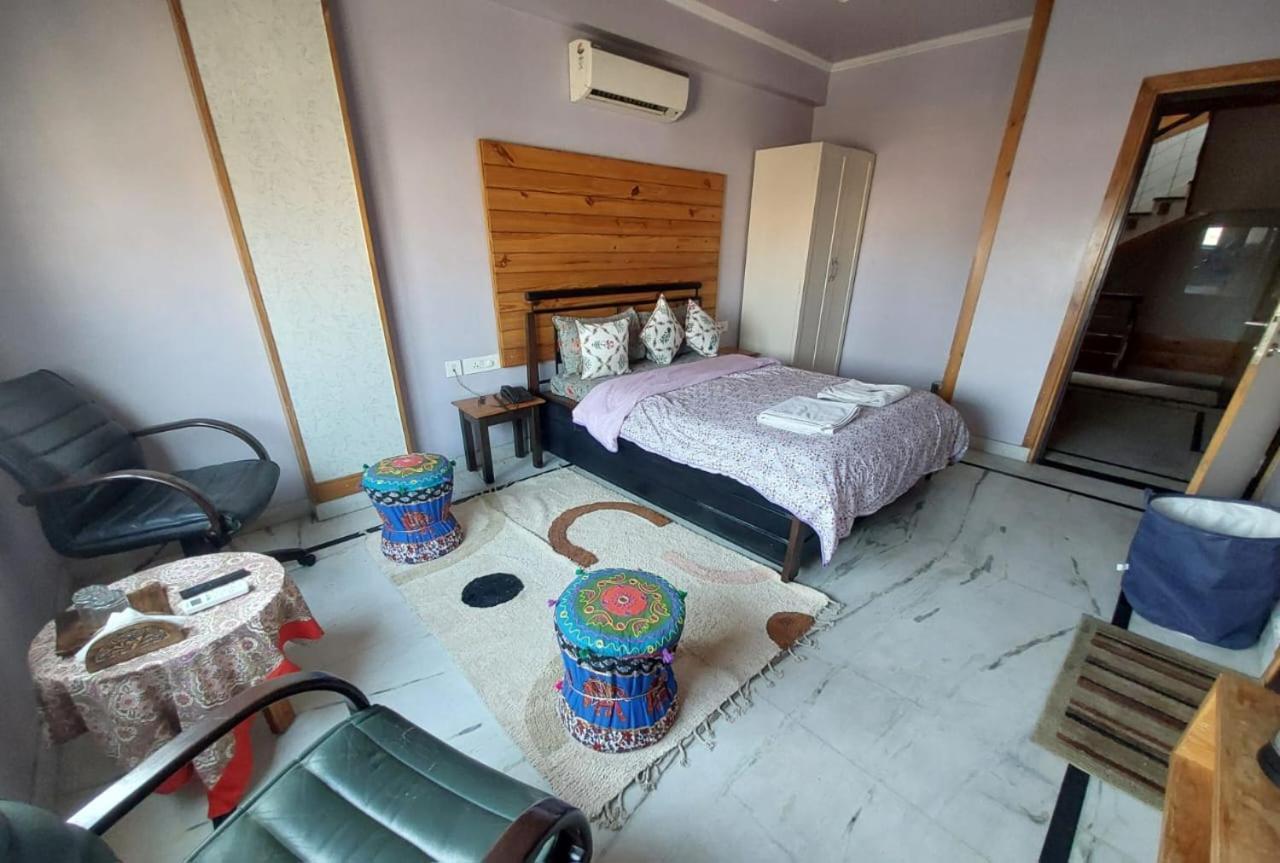 Jaipur The Lodge B&B エクステリア 写真